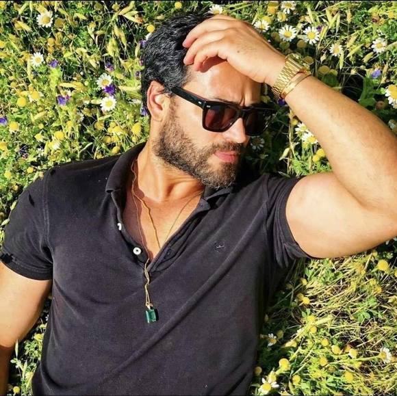 Meet your Posher, Rafael - Picture 1 of 1